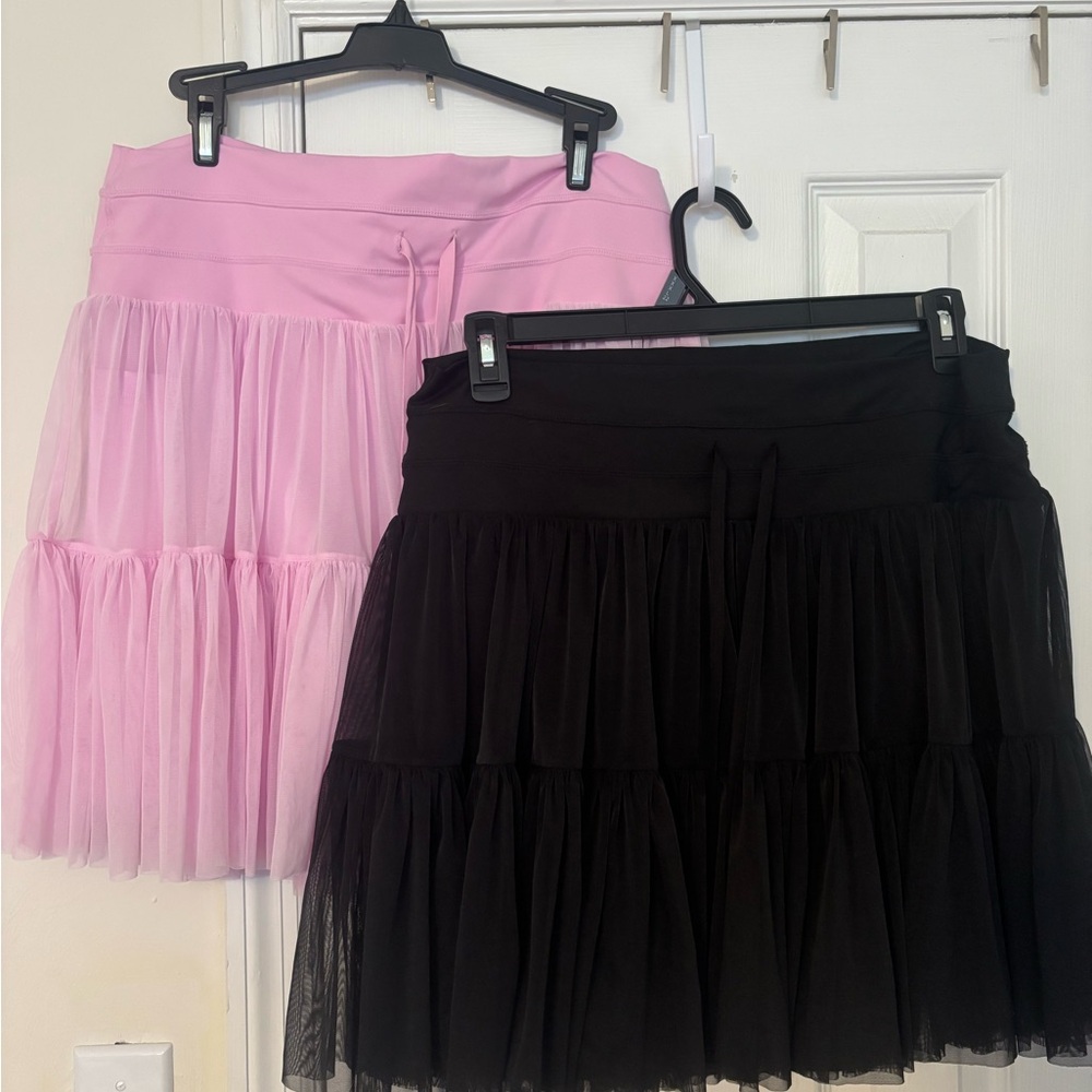 Set of TWO EUC Popflex Pirouette skorts!